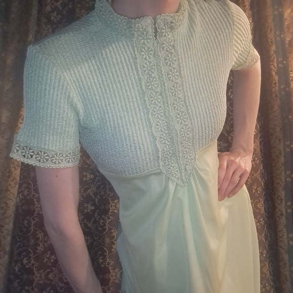 Vintage 70s Maxi Prom Dress Seafoam Pastel Green Lace trim babydoll Flare - Picture 9 of 12